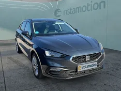 Grau Gebraucht 2024 Seat Leon Style Van / Kleinbus | 29.380 € (Etwas zu teuer)