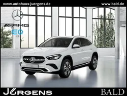Weiss polarweiss Gebraucht 2024 Mercedes GLA250 Progressive SUV | 40.880 € (Fairer Preis)