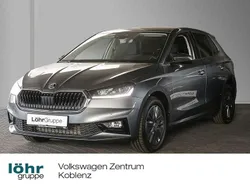 Grau Gebraucht 2024 Skoda Fabia Drive Limousine | 19.980 € (Fairer Preis)