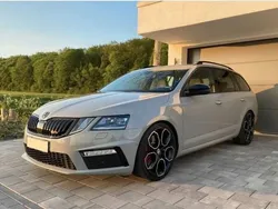 Grau Gebraucht 2018 Skoda Octavia RS Kombi | 22.999 € (Teuer)