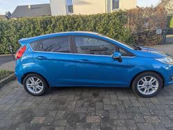 Blau Gebraucht 2015 Ford Fiesta SYNC Edition Limousine | 7.600 € (Fairer Preis)