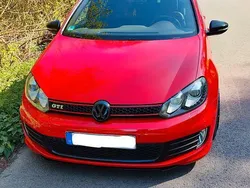 Rot Gebraucht 2012 VW Golf VII Edition Limousine | 13.999 € (Guter Preis)