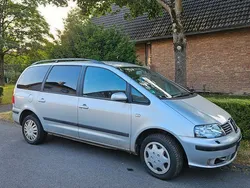 Silber Gebraucht 2006 Seat Alhambra Reference Van / Kleinbus | 750 € (Superpreis)