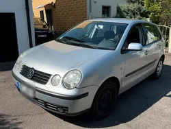Silber Gebraucht 2002 VW Polo Kleinwagen | 800 € (Guter Preis)