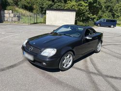 Schwarz Gebraucht 2001 Mercedes SLK230 Cabrio | 9.900 €