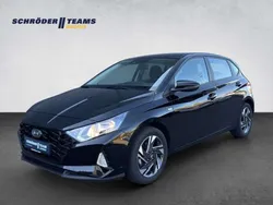 Schwarz Gebraucht 2024 Hyundai i20 Trend Limousine | 17.580 € (Fairer Preis)