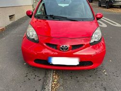 Rot Gebraucht 2007 Toyota Aygo Kleinwagen | 1.400 € (Fairer Preis)