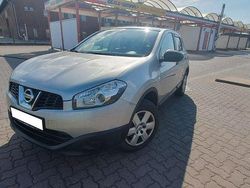 Silber Gebraucht 2010 Nissan Qashqai Visia SUV | 6.900 € (Fairer Preis)