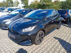 Schwarz Neu 2025 Toyota Yaris Hybrid Limousine | 28.390 € (Etwas zu teuer)
