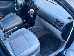 Andere farben Gebraucht 2000 VW Golf IV Kombi | 1.300 € (Guter Preis)