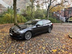 Grau Gebraucht 2019 BMW 520 Sport Line Kombi | 24.000 € (Guter Preis)