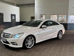 Weiß Gebraucht 2011 Mercedes E350 AMG Coupé | 8.900 € (Superpreis)