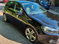 Schwarz Gebraucht 2010 VW Golf VI Limousine | 7.300 € (Teuer)