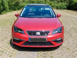 Rot Gebraucht 2017 Seat Leon FR Limousine | 15.500 € (Etwas zu teuer)