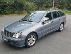 Blau Gebraucht 2005 Mercedes C220 Elegance Kombi | 2.200 € (Fairer Preis)
