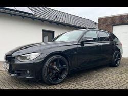 Schwarz Gebraucht 2013 BMW 330 Sport Line Kombi | 13.199 € (Teuer)