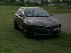 Grau Gebraucht 2010 Alfa Romeo 159 Kombi | 3.580 € (Fairer Preis)