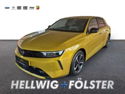 Amber yellow/typ aussenverklei Gebraucht 2024 Opel Astra Edition Limousine | 19.990 € (Superpreis)