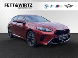 Fire red metallic Neu 2025 BMW 120 M Sport Kleinwagen | 39.990 € (Teuer)