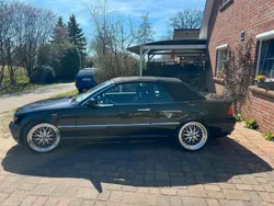 Schwarz Gebraucht 2004 BMW 330 Cabriolet Cabrio | 10.500 € (Guter Preis)