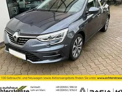 Titaniumgrau Gebraucht 2023 Renault Mégane IV Techno Limousine | 25.440 € (Etwas zu teuer)