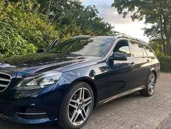 Blau Gebraucht 2016 Mercedes E220 Edition Kombi | 17.800 € (Etwas zu teuer)