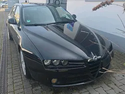 Schwarz Gebraucht 2010 Alfa Romeo 159 Kombi | 3.700 € (Fairer Preis)