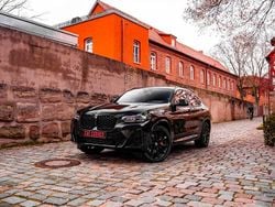 Black sapphire metallic Gebraucht 2025 BMW X4 M Sport SUV | 50.850 € (Superpreis)