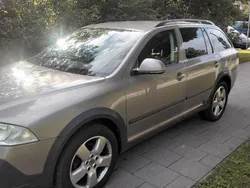 Gold Gebraucht 2009 Skoda Octavia Kombi | 2.480 € (Guter Preis)