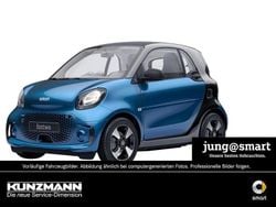Midnight blue metallic Gebraucht 2021 Smart ForTwo Electric Drive Passion Coupé | 9.260 € (Guter Preis)