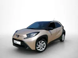 Beige Gebraucht 2022 Toyota Aygo Pulse Kleinwagen | 12.990 € (Guter Preis)