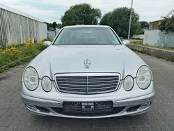 Silber Gebraucht 2003 Mercedes E220 Elegance Limousine | 2.700 € (Superpreis)
