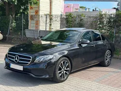 Gebraucht 2019 Mercedes E220 Avantgarde Limousine | 34.900 € (Etwas zu teuer)