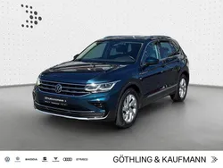 Nightshade blue metallic Gebraucht 2021 VW Tiguan Elegance SUV | 26.930 € (Superpreis)