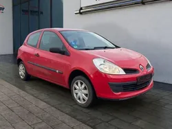 Rot Gebraucht 2006 Renault Clio III Authentique Kleinwagen | 1.980 € (Guter Preis)