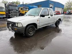 Silber Gebraucht 1991 Toyota HiLux Abholung | 3.990 €