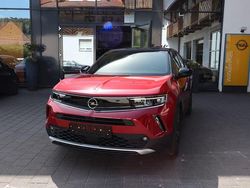 Rot Gebraucht 2023 Opel Mokka-e Ultimate SUV | 26.990 € (Teuer)