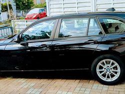 Schwarz Gebraucht 2014 BMW 320 Kombi | 11.695 € (Guter Preis)