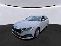 Weiß Gebraucht 2022 Skoda Octavia Style Kombi | 15.690 € (Guter Preis)