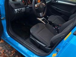 Blau Gebraucht 2009 Opel Astra Limousine | 8.500 €