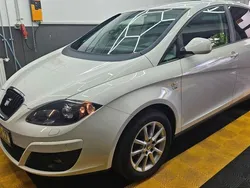 Weiß Gebraucht 2011 Seat Altea Style Van / Kleinbus | 8.250 € (Teuer)