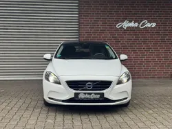 White solid (ice white) / so Gebraucht 2012 Volvo V40 Momentum Kombi | 9.950 € (Fairer Preis)