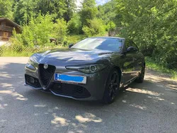 Grau Gebraucht 2018 Alfa Romeo Giulia Tech Edition Limousine | 26.900 € (Etwas zu teuer)