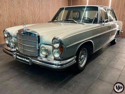 Silber Gebraucht 1971 Mercedes 300 Limousine | 29.999 €