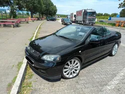 Schwarz Gebraucht 2005 Opel Astra Cabriolet Cabrio | 4.750 € (Teuer)