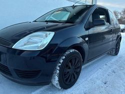 Blau Gebraucht 2005 Ford Fiesta Limousine | 1.800 € (Fairer Preis)