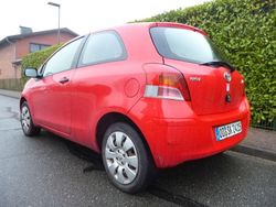 Rot Gebraucht 2009 Toyota Yaris Cool Kleinwagen | 2.200 € (Fairer Preis)