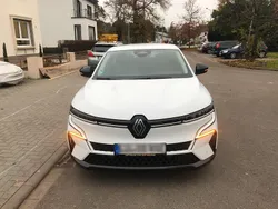 Weiß Gebraucht 2022 Renault Mégane Limousine | 21.450 € (Guter Preis)