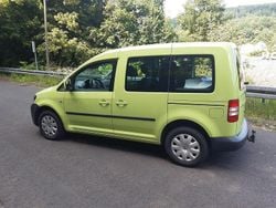 Grün Gebraucht 2011 VW Caddy Trendline Van / Kleinbus | 10.150 € (Etwas zu teuer)