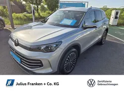 Oyster silver (metallic) Gebraucht 2024 VW Tiguan Elegance SUV | 48.970 € (Guter Preis)